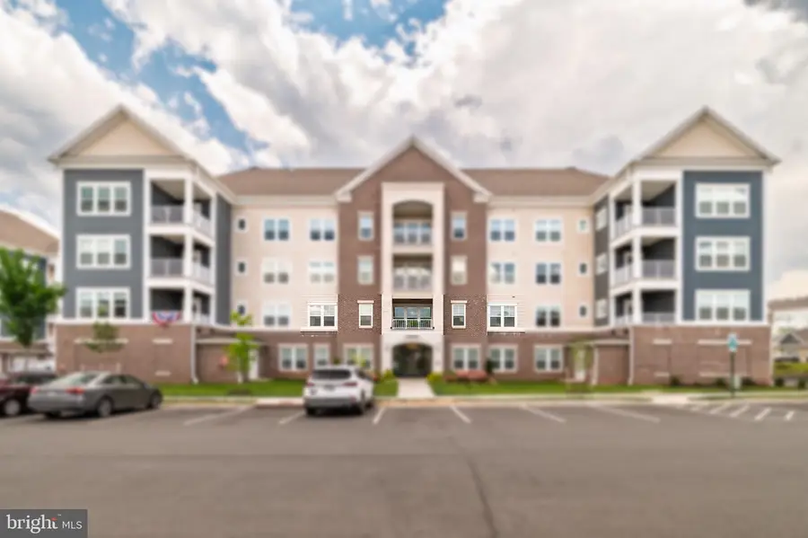 21914 Hawksbill High Cir #204, Sterling, VA 20164 - #3