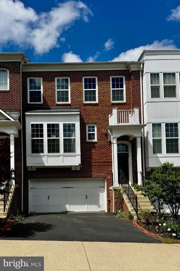 20697 Erskine Ter, ASHBURN, VA 20147