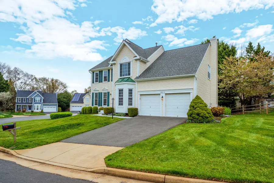 46610 Kingschase Ct, Sterling, VA 20165 - #2