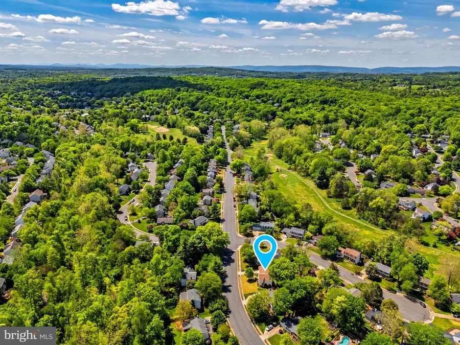 1119 Bradfield Dr Sw, Leesburg, VA 20175 - #3