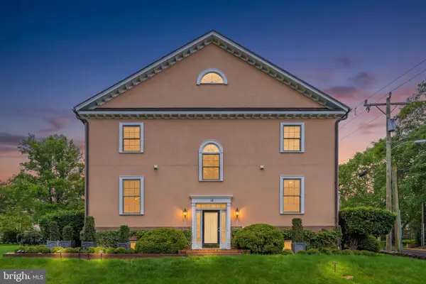 12 Orange Dr, MIDDLEBURG, VA 20117