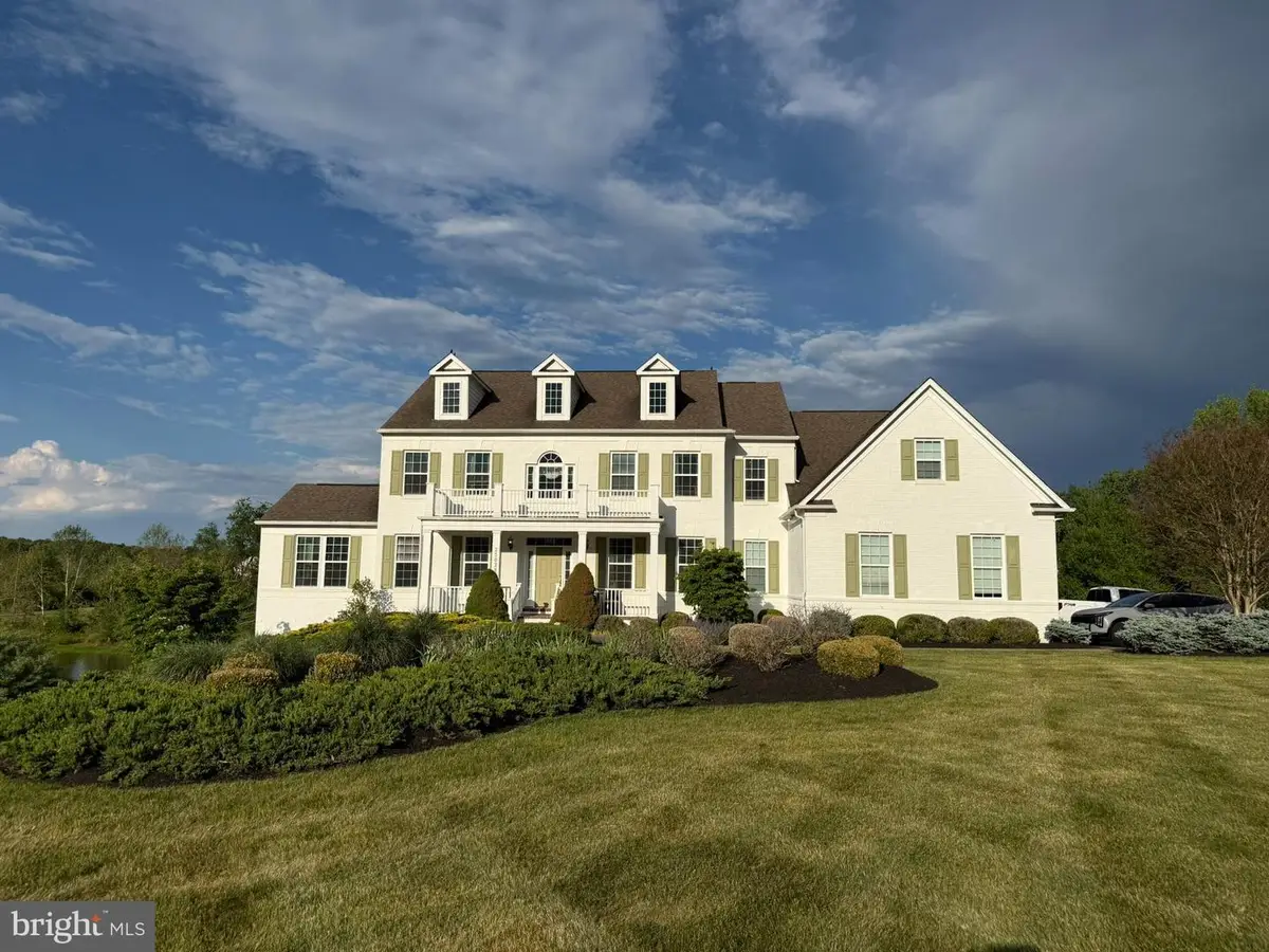 23028 Creighton Farms Dr, Leesburg, VA 20175 - #1