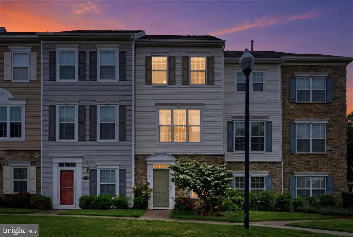 21845 Jarvis Sq, Ashburn, VA 20147 - #1