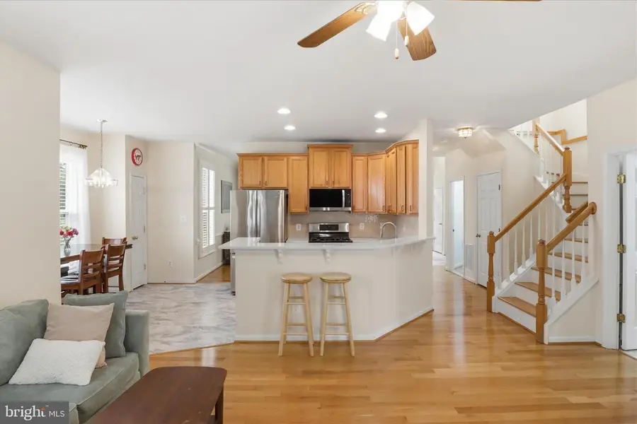 25352 Ripleys Field Dr, Chantilly, VA 20152 - #3
