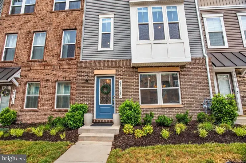 42620 Pitlochry Ter, Sterling, VA 20166 - #1