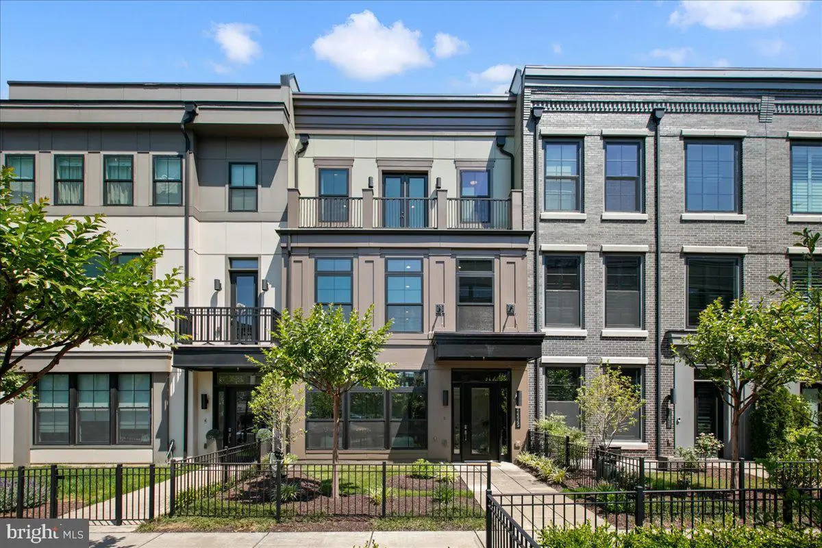44645 Danvers Ter, Ashburn, VA 20147 - #1