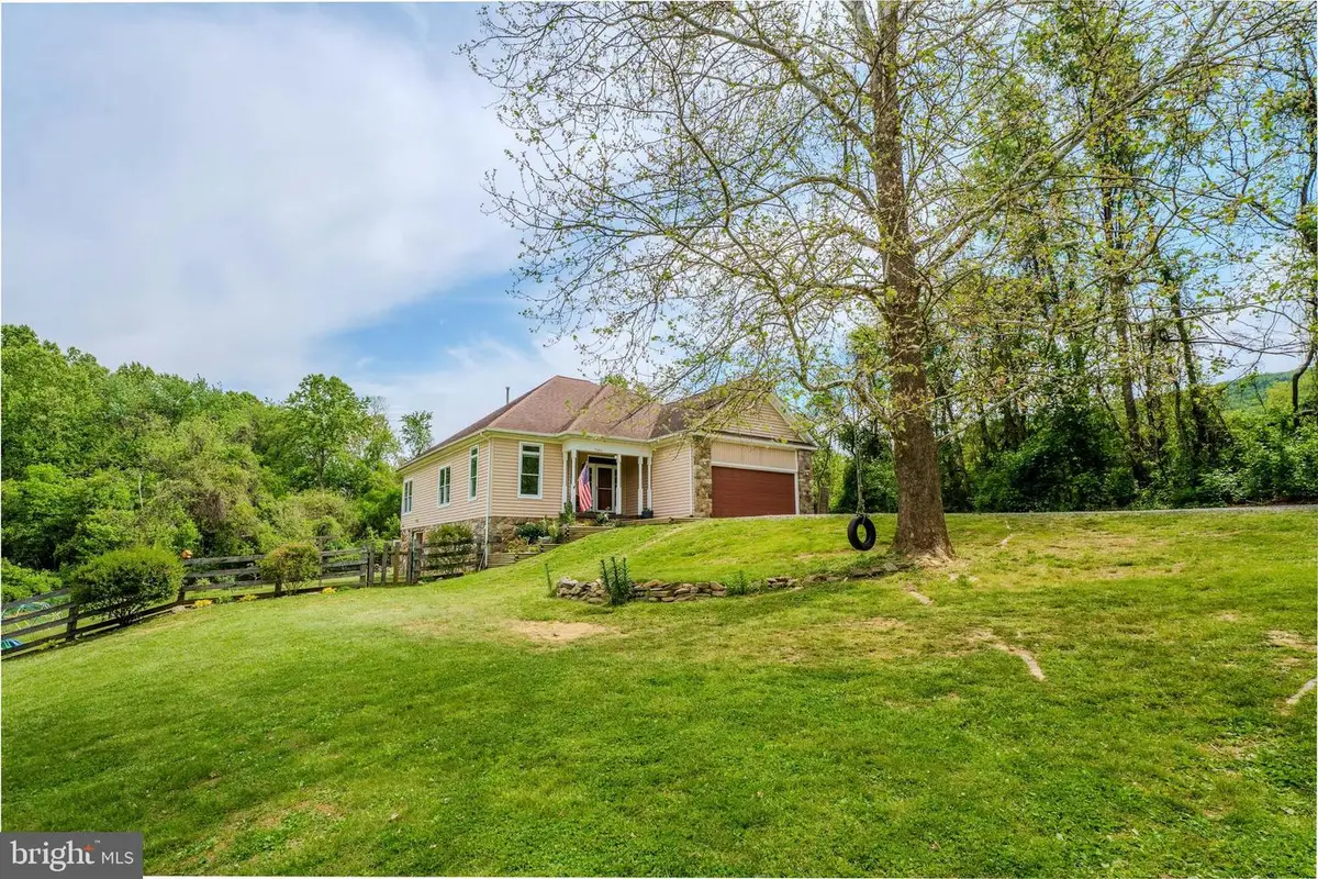 11404 Russell Rd, Hillsboro, VA 20132 - #1