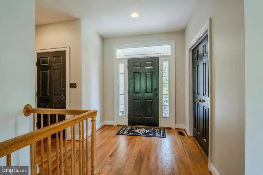 11404 Russell Rd, Hillsboro, VA 20132 - #3