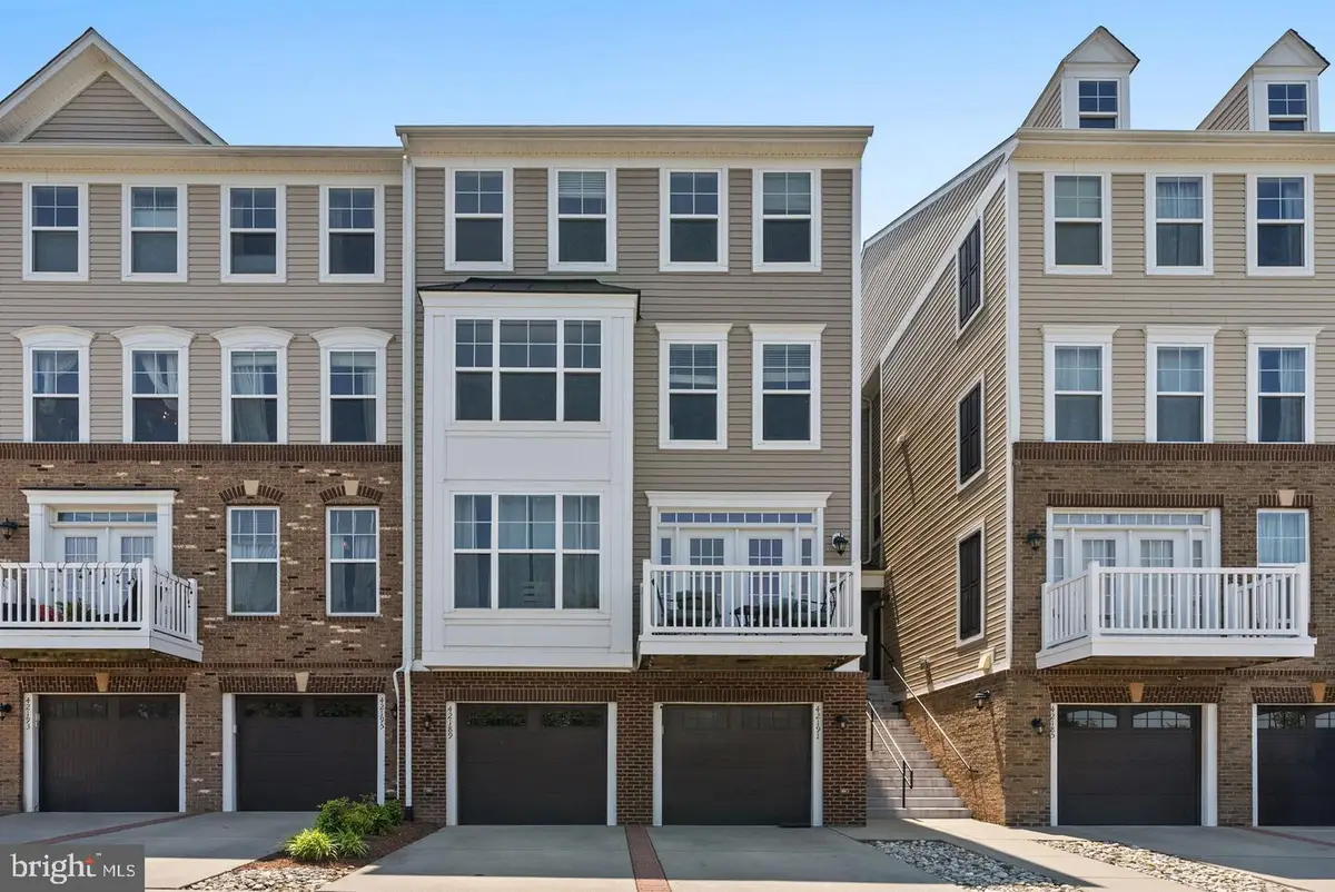 42189 Shorecrest Ter, Aldie, VA 20105 - #1
