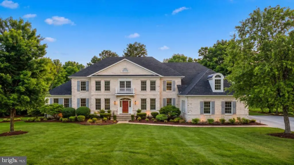 40911 Alysheba Dr, Leesburg, VA 20176 - #1