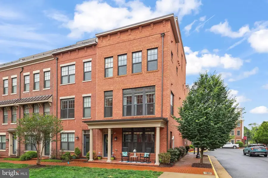 400 Ironsides Sq Se, Leesburg, VA 20175 - #2