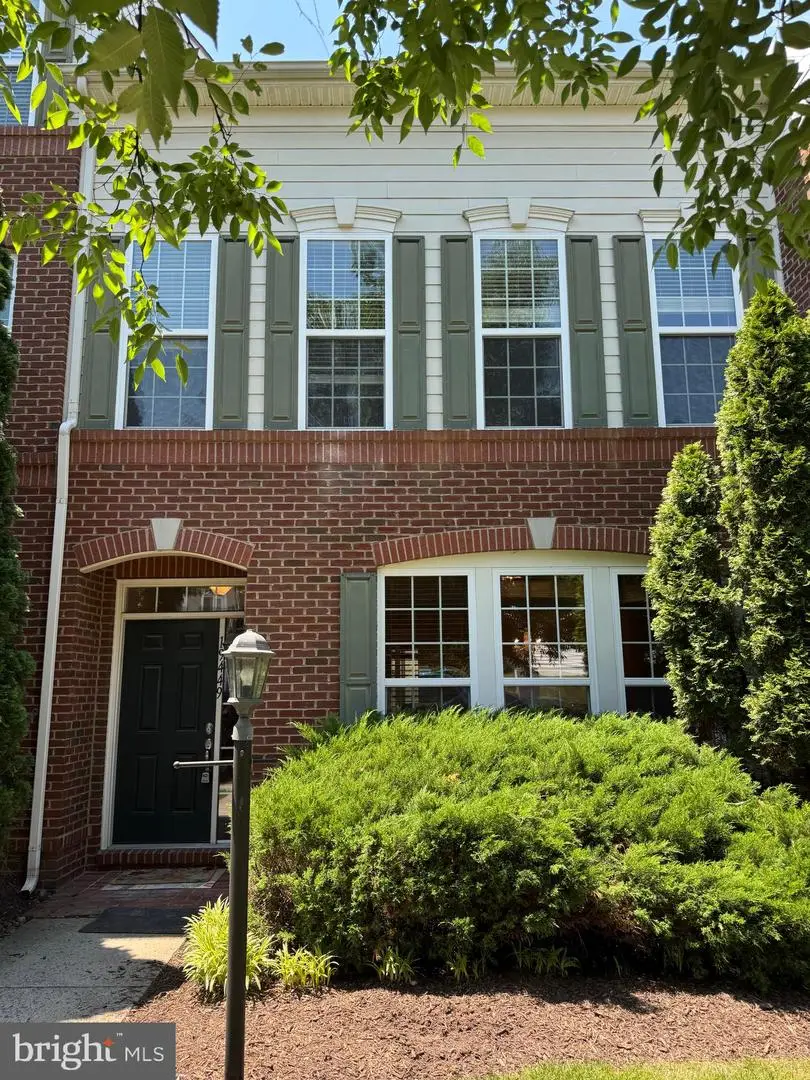 19449 Coppermine Sq, Leesburg, VA 20176 - #1