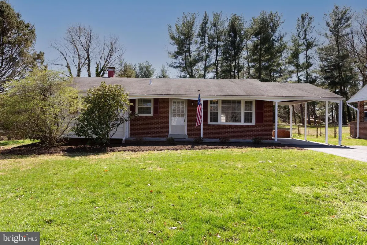 4 Cinnamon Fern Rd, Round Hill, VA 20141 - #1
