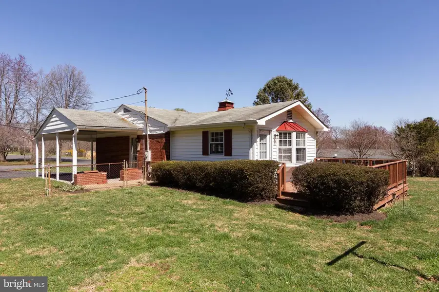 4 Cinnamon Fern Rd, Round Hill, VA 20141 - #2