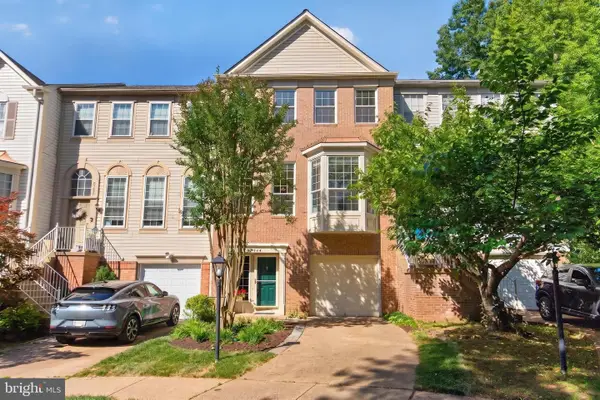 47644 Sandbank Sq, STERLING, VA 20165
