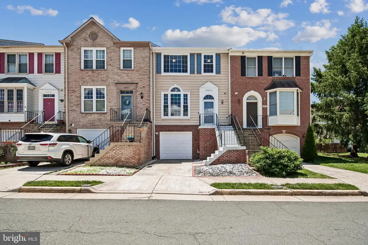 46835 Trumpet Cir, Sterling, VA 20164 - #1