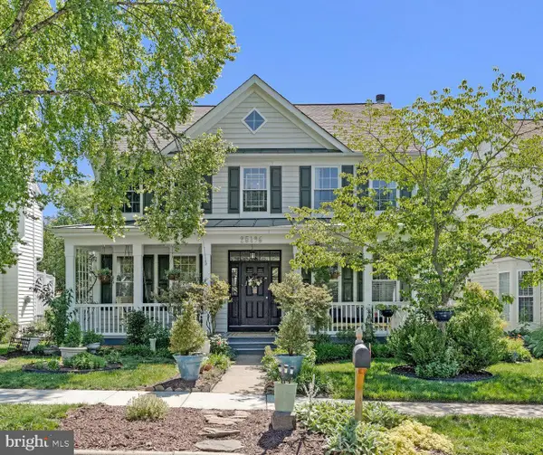 25496 Heathfield Cir, CHANTILLY, VA 20152