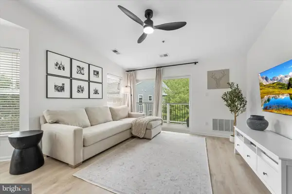 44096 Natalie Ter #301, ASHBURN, VA 20147