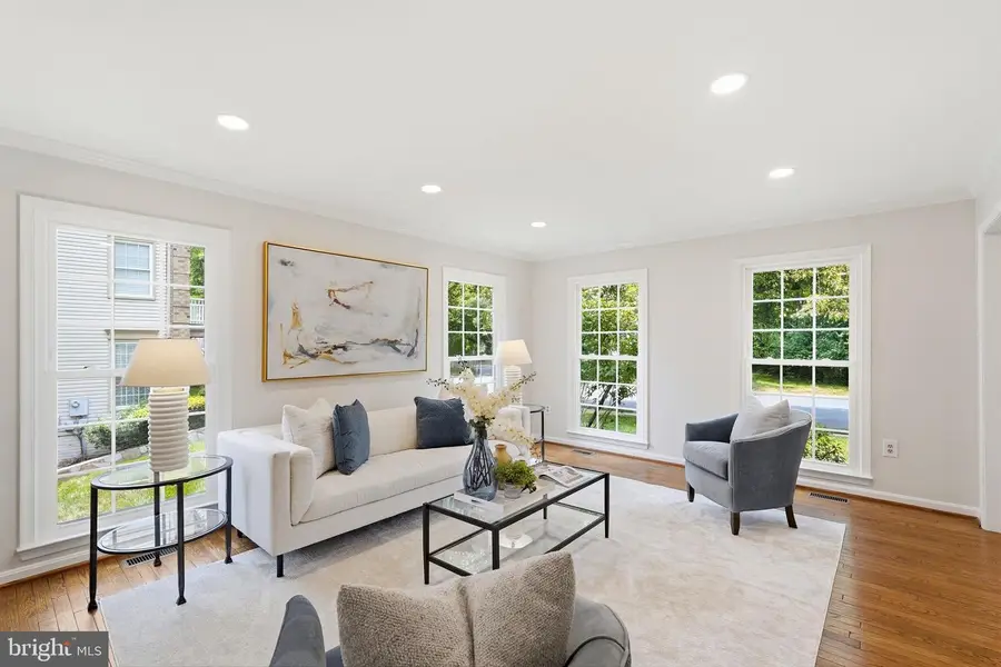 44218 Bristow Cir, Ashburn, VA 20147 - #3