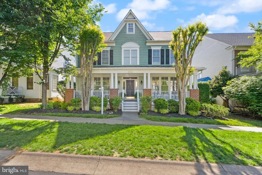 612 Greysands Ln, Purcellville, VA 20132 - #2