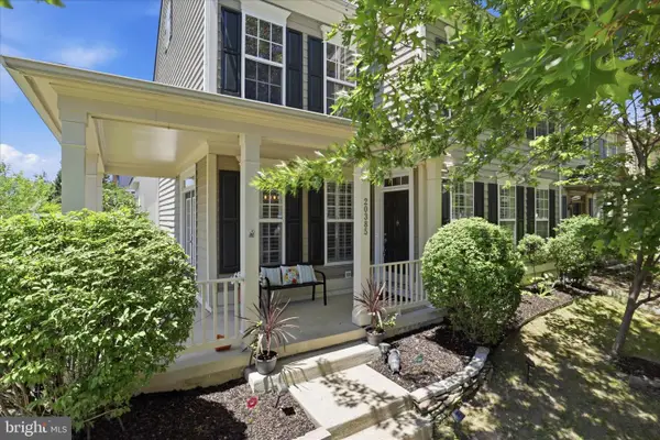 20385 Bowfonds St, ASHBURN, VA 20147