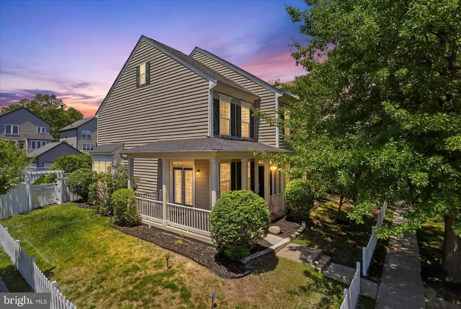 20385 Bowfonds St, Ashburn, VA 20147 - #3