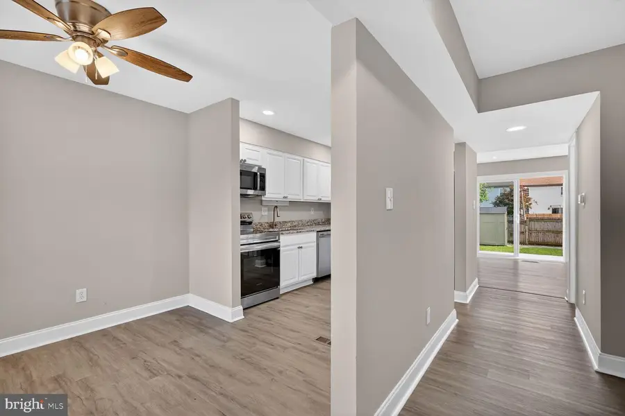 564 Crestwood St Sw, Leesburg, VA 20175 - #2