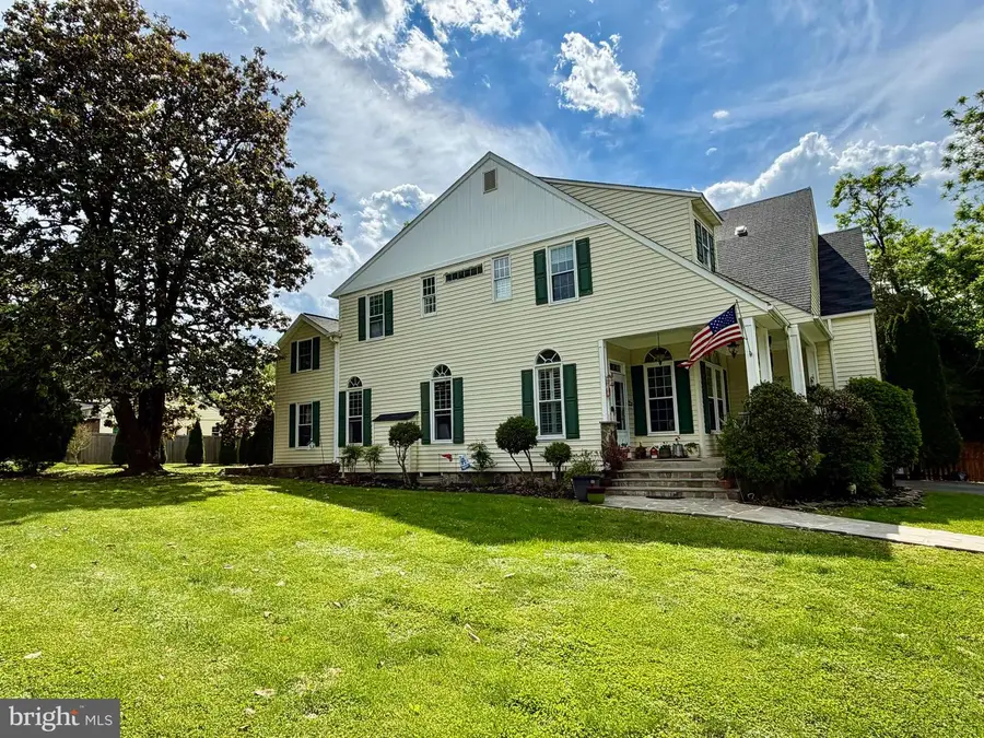 232 Maryland Ave, Hamilton, VA 20158 - #2