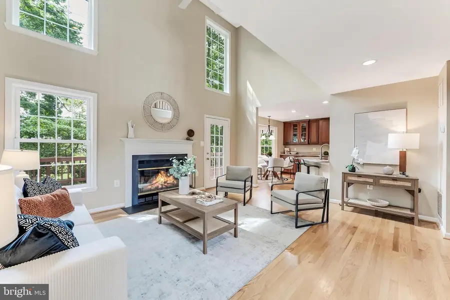326 E D St, Purcellville, VA 20132 - #2
