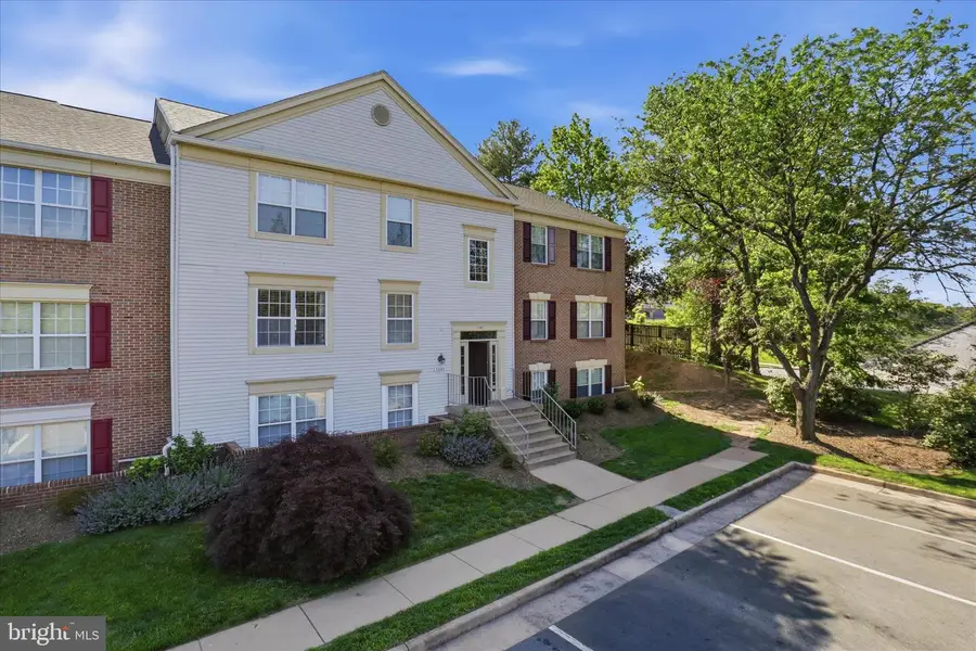 1101 Huntmaster Ter Ne #201, Leesburg, VA 20176 - #3