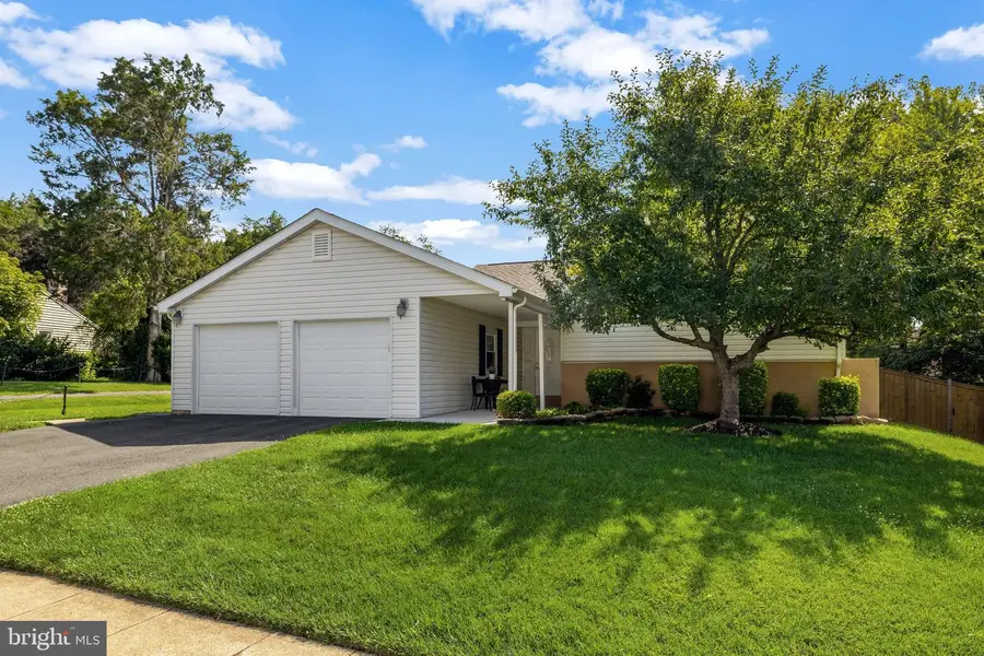 254 E Juniper Ave E, Sterling, VA 20164 - #2