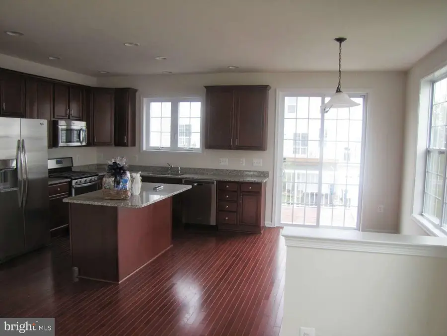 43196 Whelplehill Ter, Ashburn, VA 20148 - #3