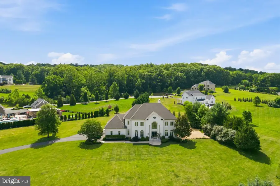 40163 Beacon Hill Dr, Leesburg, VA 20176 - #2