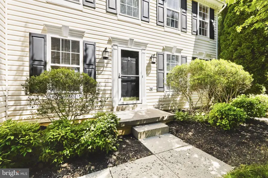 17303 Bighorn Ct, Round Hill, VA 20141 - #2