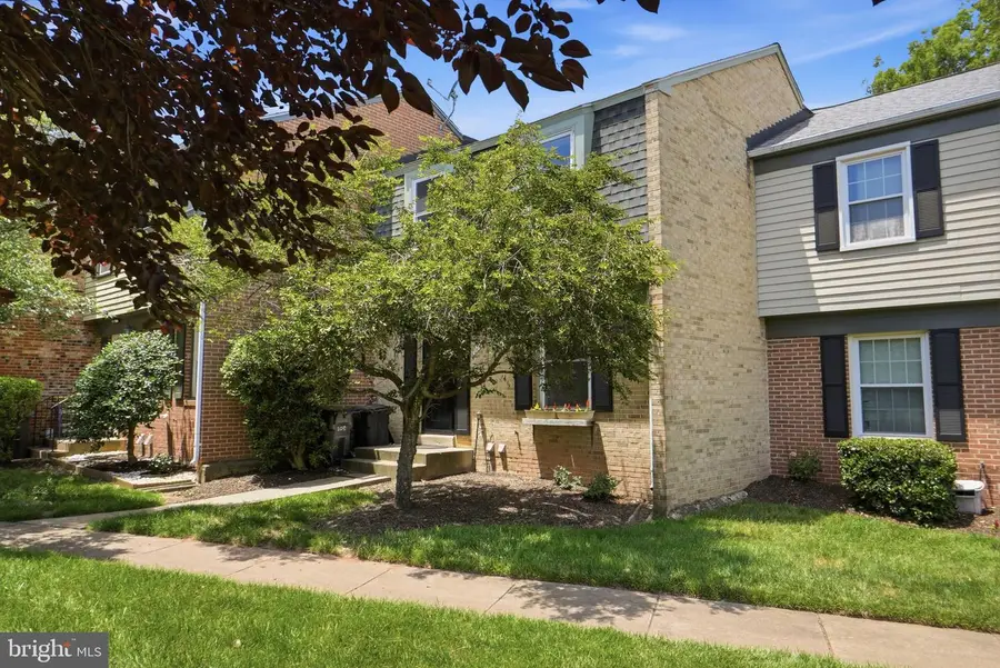 1072 Tottenham Ct, Sterling, VA 20164 - #3