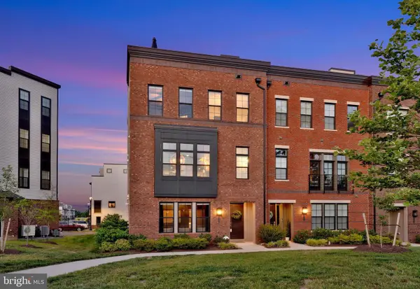 43404 Fifeville Sq, ASHBURN, VA 20148