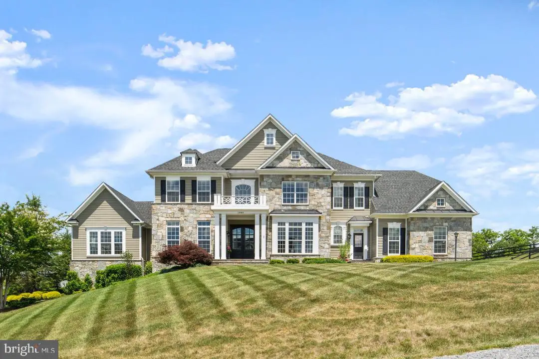 15988 Waterford Crest Pl, Paeonian Springs, VA 20129 - #1