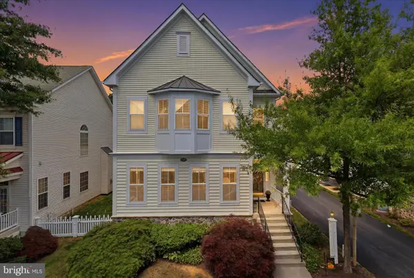 17551 Lethridge Cir, ROUND HILL, VA 20141