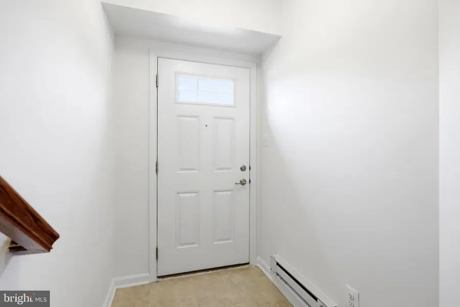 22920 Lacey Oak Ter, Sterling, VA 20166 - #3