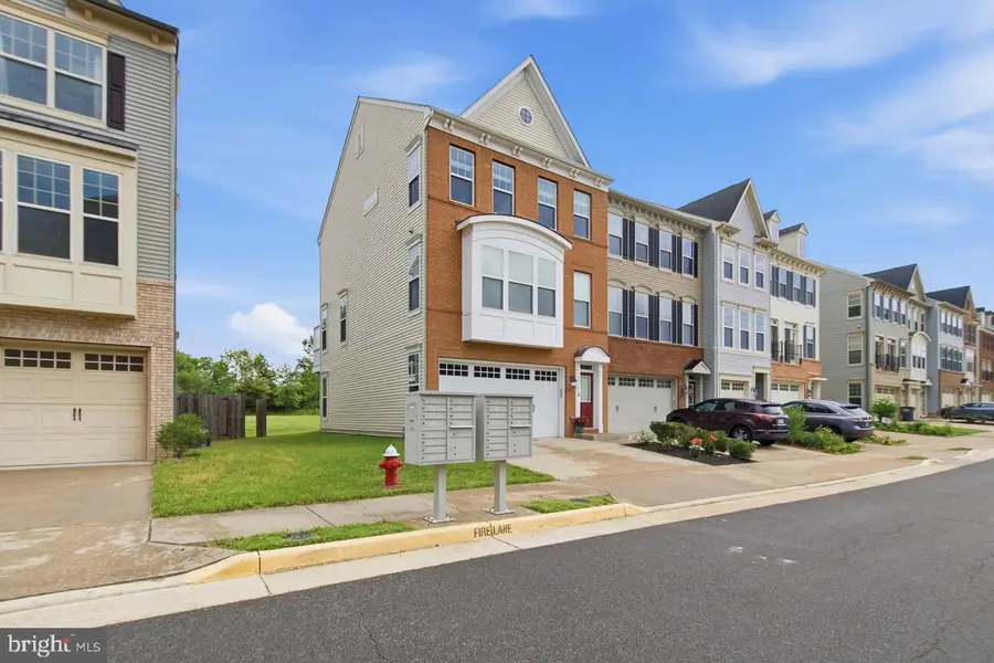 25288 Arrowroot Ter, Chantilly, VA 20152 - #3