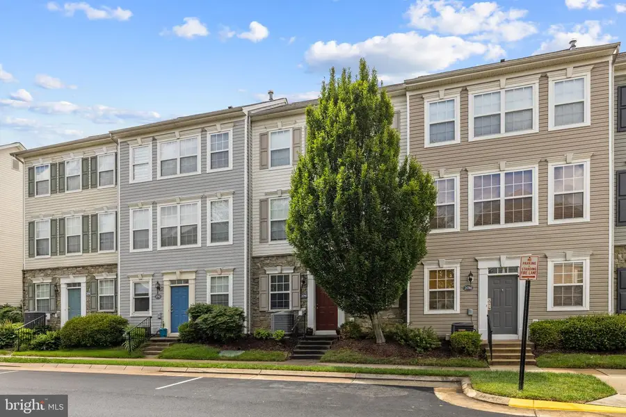 21790 Dragons Green Sq, Ashburn, VA 20147 - #3