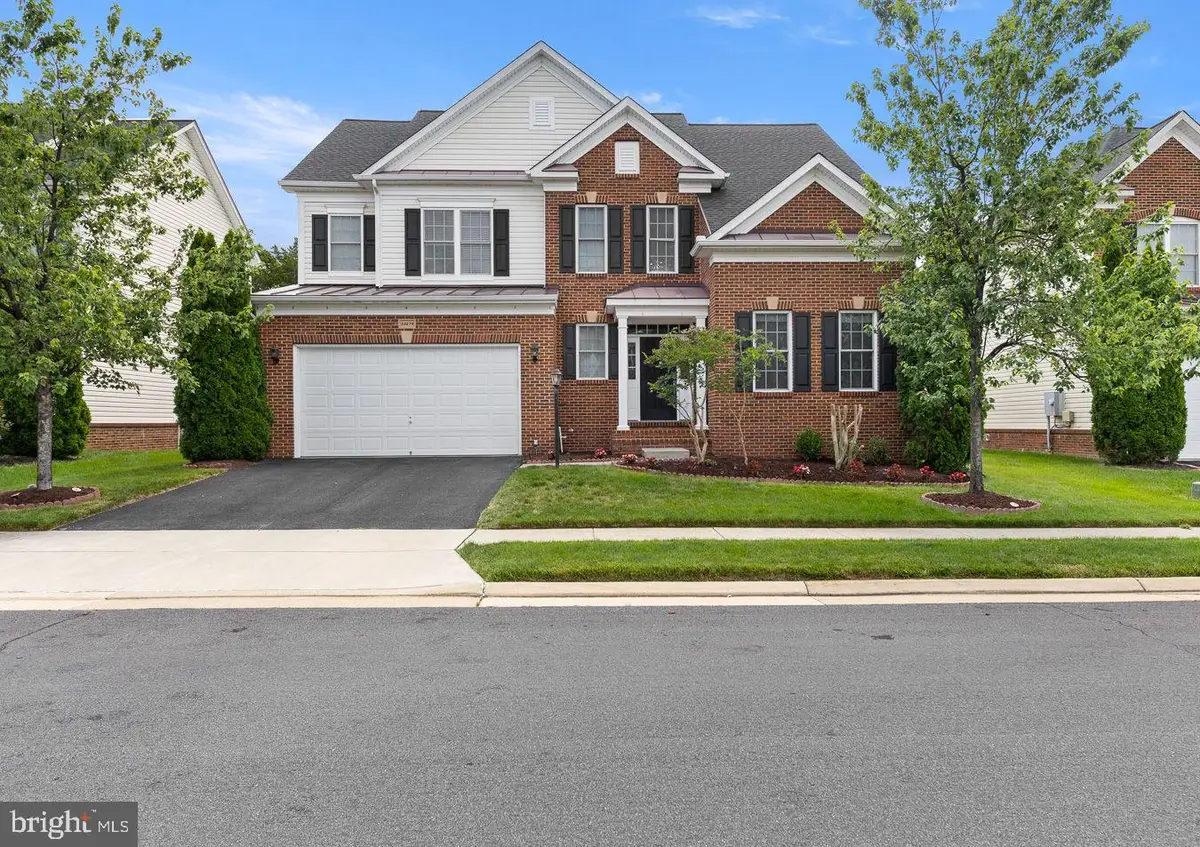 23276 Fallen Hills Dr, Brambleton, VA 20148 - #1
