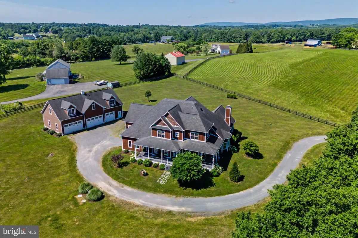 16081 Purcellville Rd, Hillsboro, VA 20132 - #1