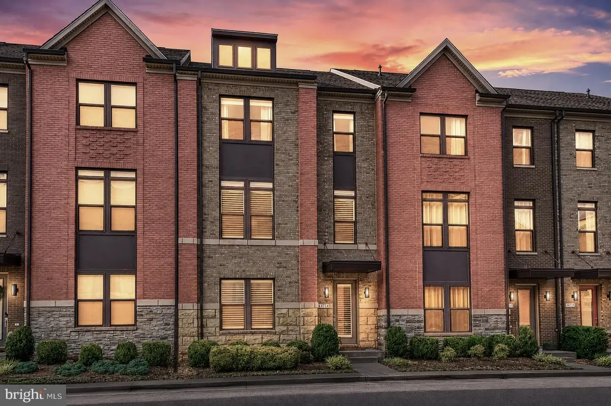44714 Ellsworth Ter, Ashburn, VA 20147 - #1