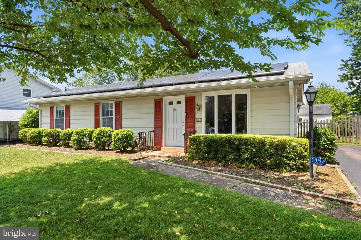 813 N Argonne Ave, Sterling, VA 20164 - #1