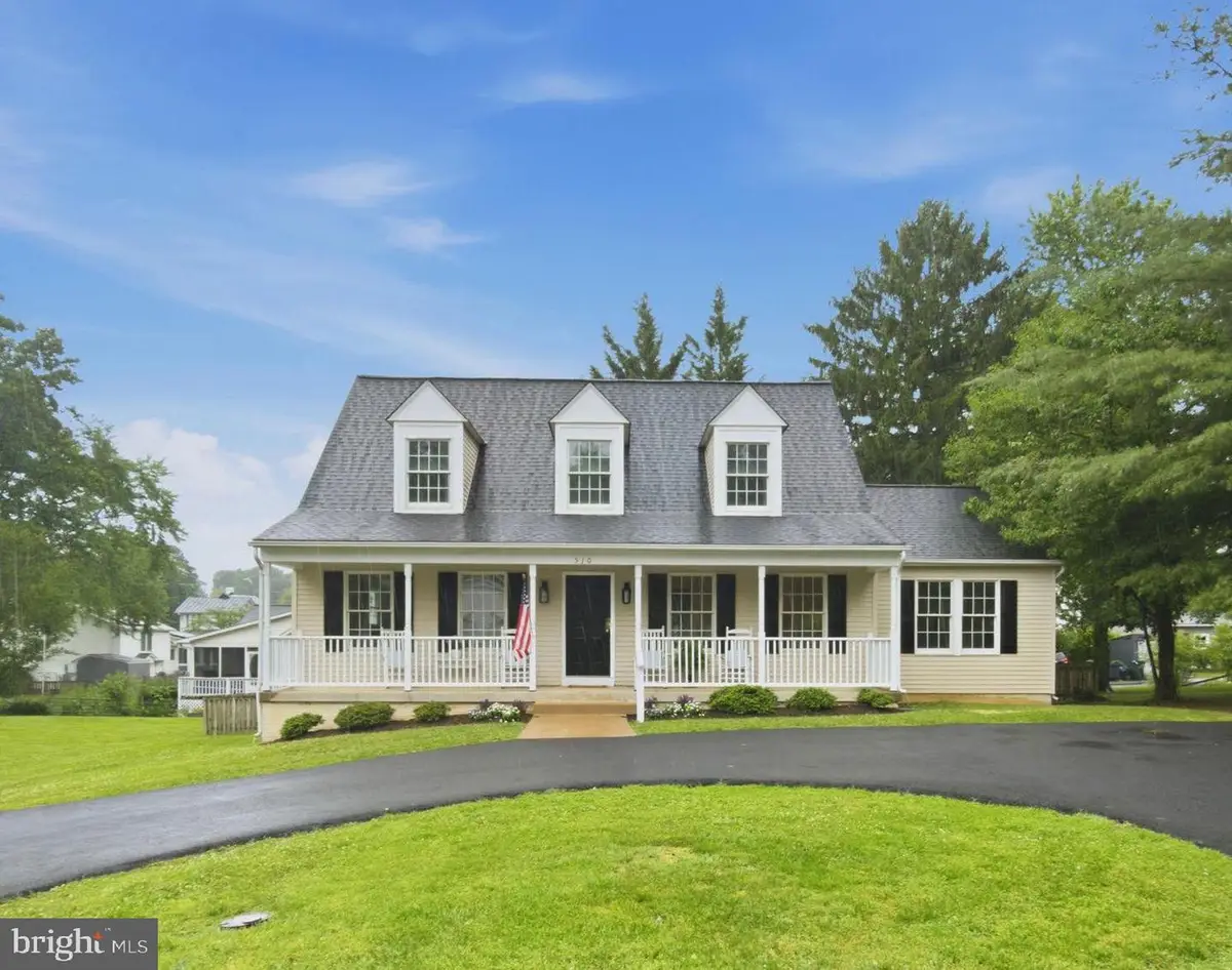510 W L St, Purcellville, VA 20132 - #1