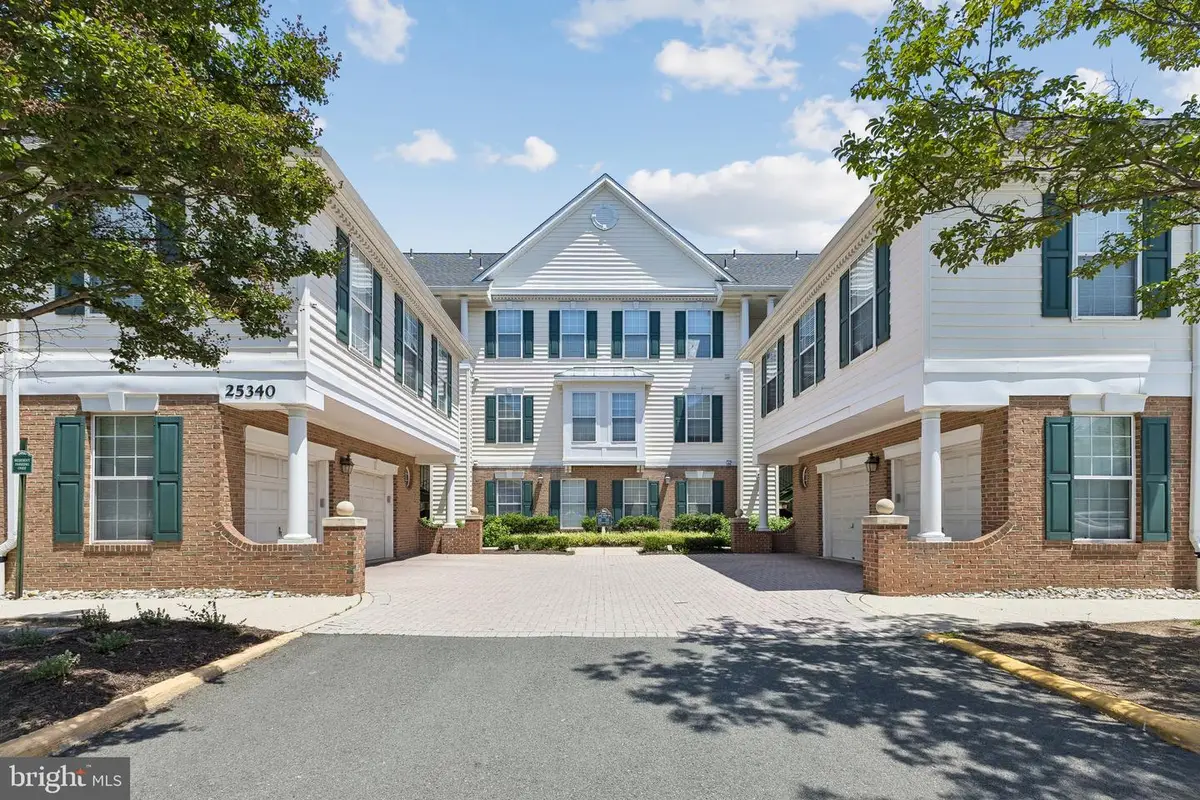 25340 Lake Mist #304, Chantilly, VA 20152 - #1