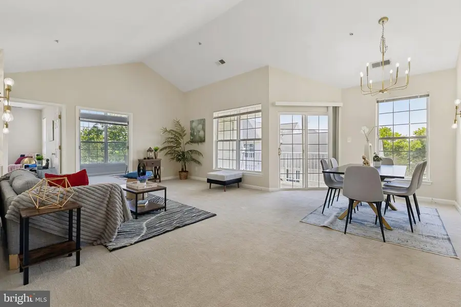 25340 Lake Mist #304, Chantilly, VA 20152 - #2