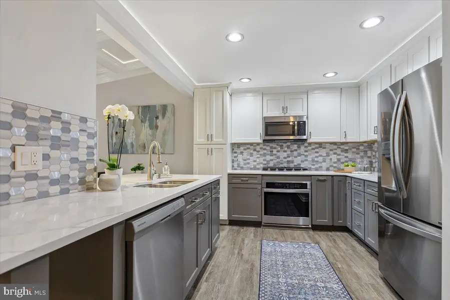 20576 Snowshoe Sq #302, Ashburn, VA 20147 - #3