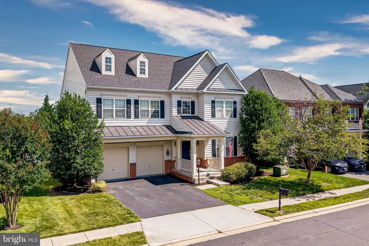 42654 Frontier Dr, Brambleton, VA 20148 - #1